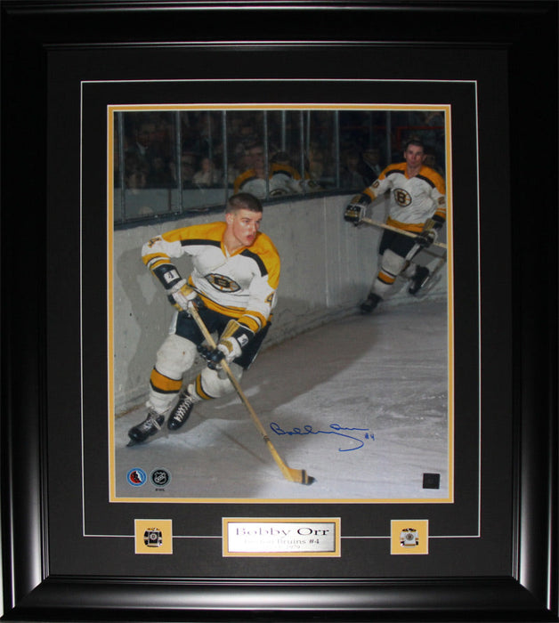 Bobby Orr Boston Bruins Signed 16x20 Hockey Memorabilia Collector Frame