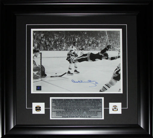 Bobby Orr Boston Bruins The Goal Black & White 11x14 Signed Hockey Frame