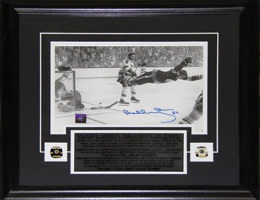 Bobby Orr Boston Bruins The Goal Black & White 7.25x11 Signed Hockey Frame
