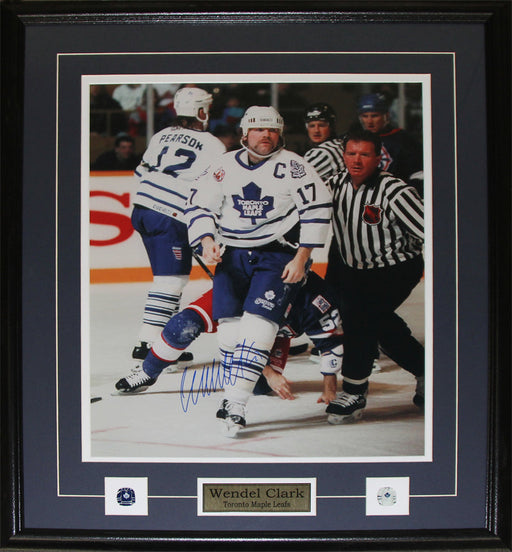 Wendel Clark Toronto Maple Leafs Signed 16x20 Hockey Collector Frame