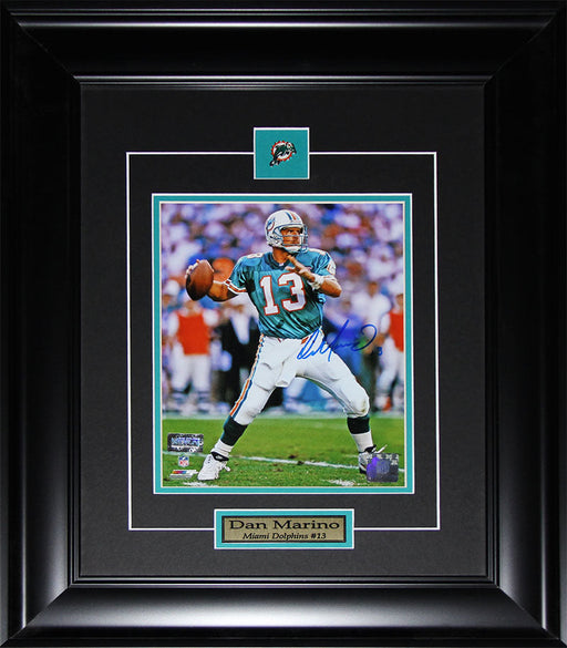 Dan Marino Miami Dolphins Signed 8x10 Football Memorabilia Collector Frame