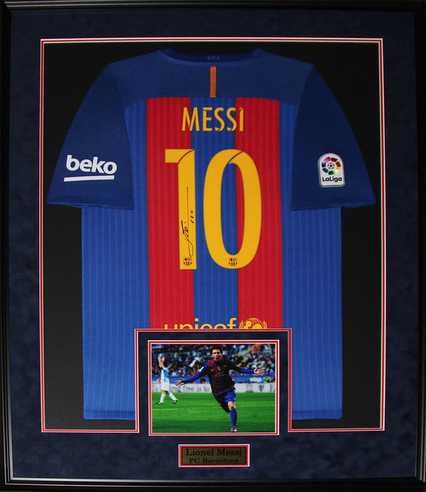 Lionel Messi Barcelona FC La Liga Signed Soccer Football Jersey Collector Frame