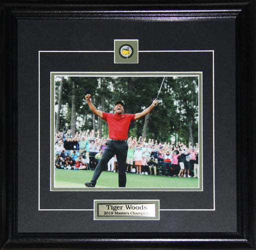 Tiger Woods PGA Golf 2019 Masters Collector Memorabilia 8x10 frame (Action)