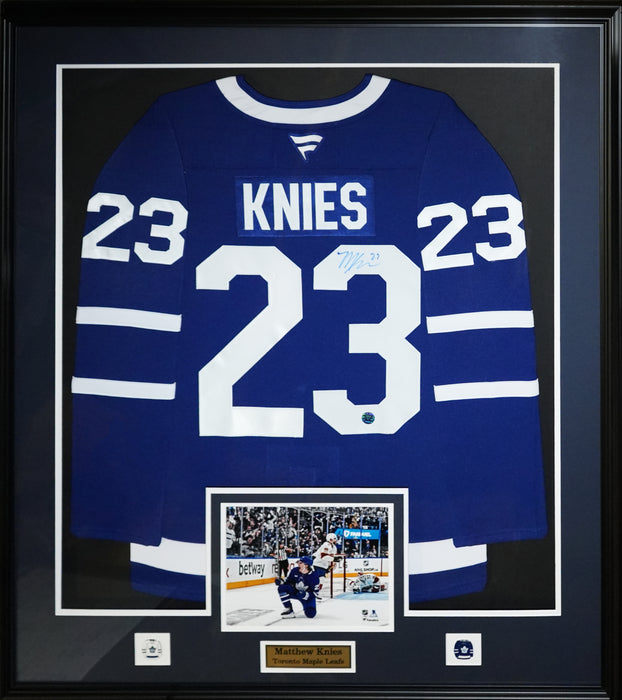Matthew Knies Toronto Maple Leafs Signed Hockey Jersey Sports Memorabilia Collector Frame (Blue)
