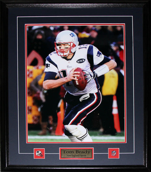 Tom Brady New England Patriots 16x20 Football Memorabilia Collector Frame