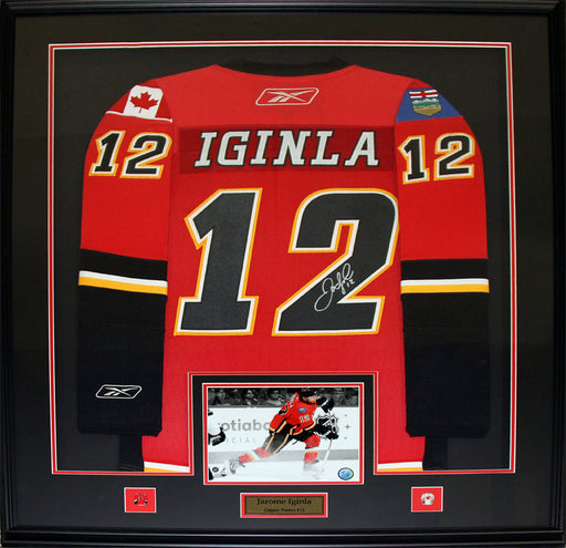 Jarome Iginla Calgary Flames Signed Jersey Hockey Collector Frame