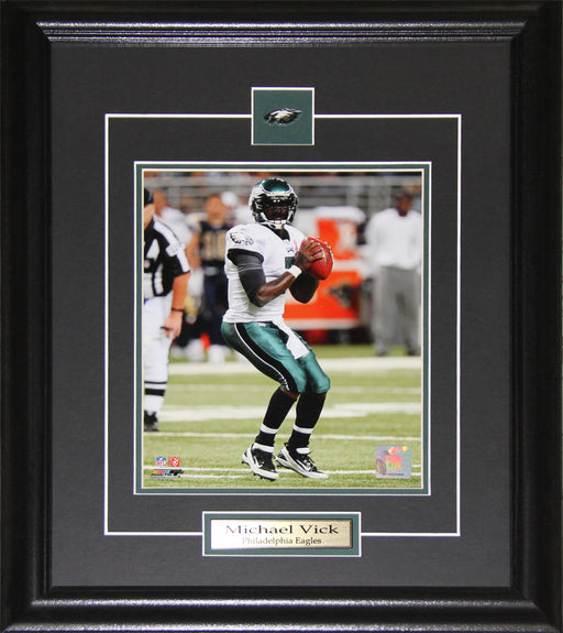 Michael Vick Philadelphia Eagles 8x10 Football Memorabilia Collector Frame