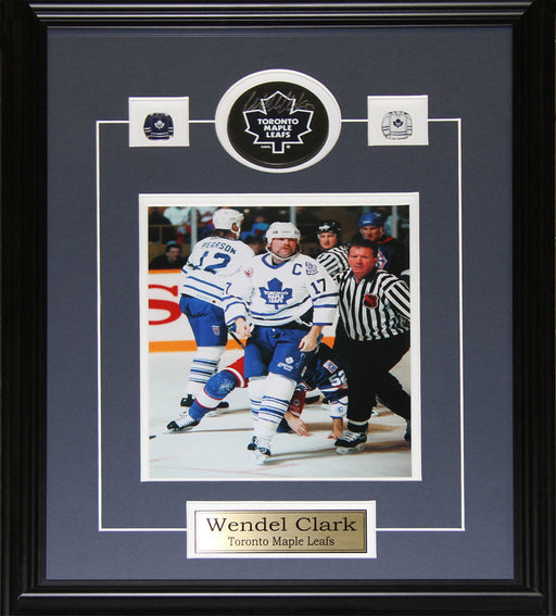 Wendel Clark Toronto Maple Leafs Signed puck with 8x10 Hockey Frame
