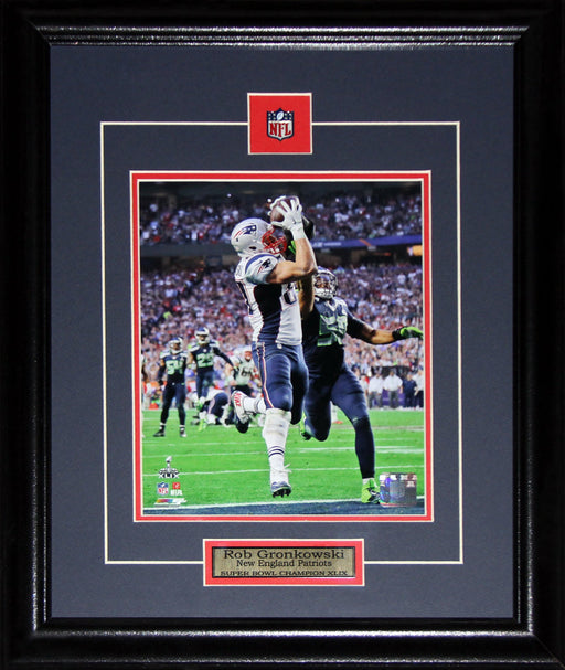 Rob Gronkowski New England Patriot Superbowl XLIX 8x10 Football Frame
