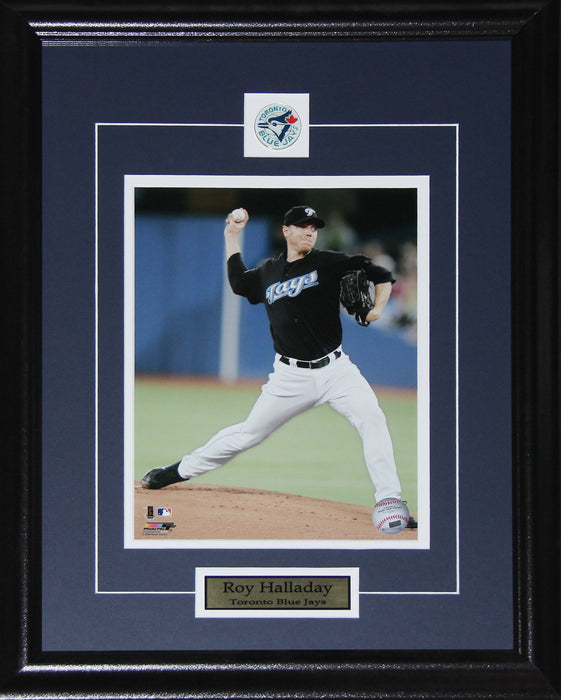 Roy Halladay Toronto Blue Jays Baseball Memorabilia Collector 8x10 Frame (Pitch)