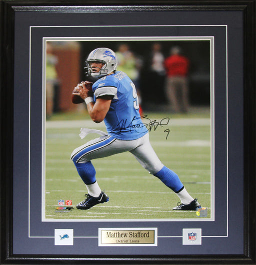 Matthew Stafford Detroit Lions Signed 16x20 Football Collector Frame