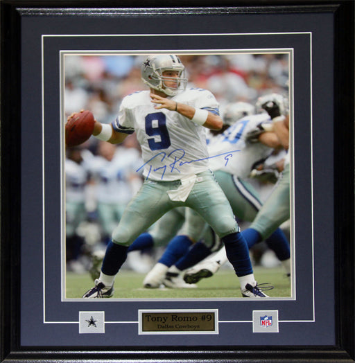 Tony Romo Dallas Cowboys Signed 16x20 Football Memorabilia Collector Frame