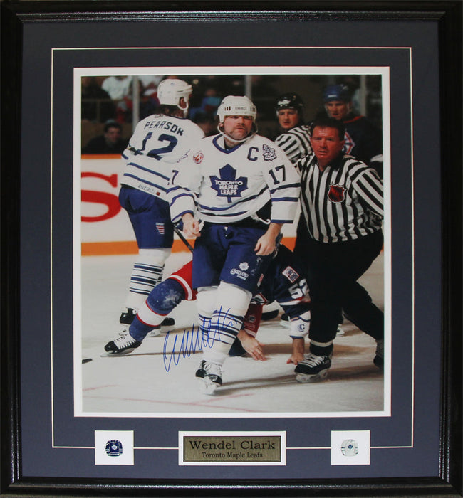 Wendel Clark Toronto Maple Leafs Signed 16x20 Hockey Collector Frame