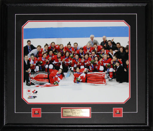 2014 Team Canada Womens Hockey Gold Medal Sochi Winter Olympics 16x20 Frame