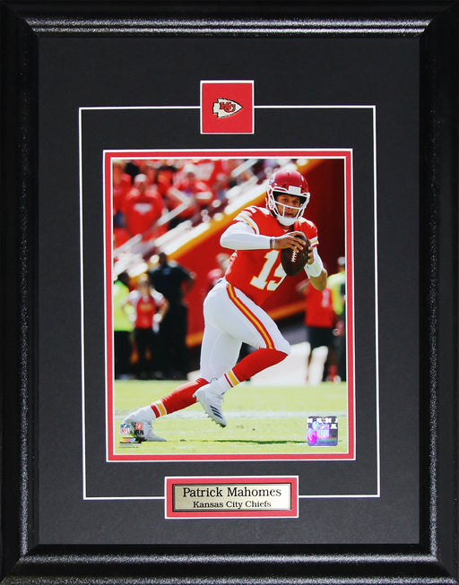 Patrick Mahomes Kansas City Cheifs Football Collector Memorabilia 8x10 Frame