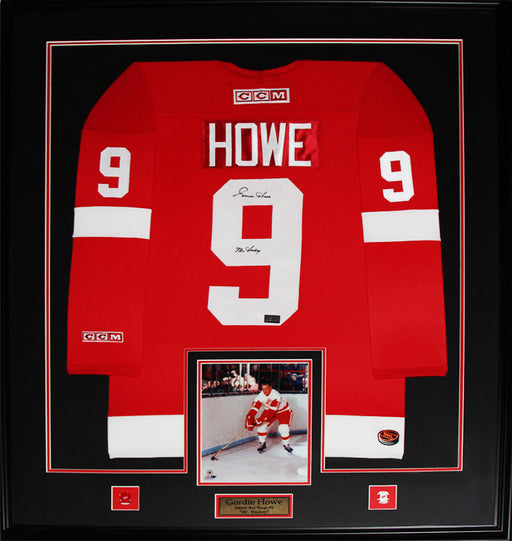 Gordie Howe Detroit Red Wings Signed red Jersey Hockey Collector Frame