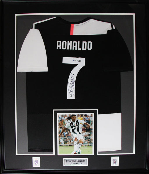 Cristiano Ronaldo Juventus Italy Serie A Signed Soccer Jersey Sports Memorabilia Collector Frame
