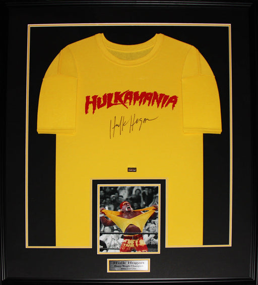 Hulk Hogan Hulkamania Signed Wrestling Signature Shirt Collector Frame