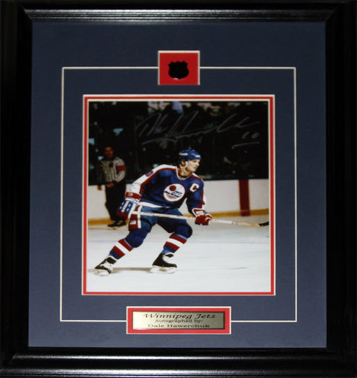 Dale Hawerchuk Winnipeg Jets Signed 8x10 Hockey Memorabilia Collector Frame