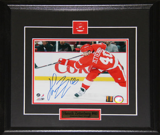 Henrik Zetterberg Detroit Red Wings Signed 8x10 Hockey Collector Frame