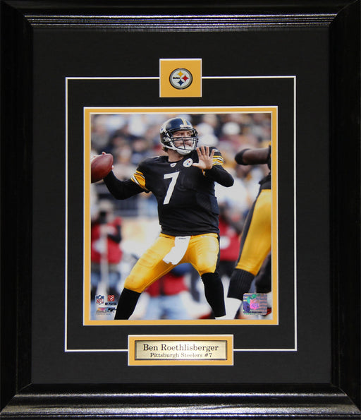 Ben Roethlisberger Pittsburgh Steelers 8x10 Football Collector Frame