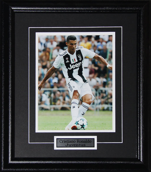 Cristiano Ronaldo Juventus Italy Serie A Soccer Football 8x10 Collector Frame