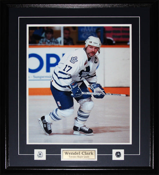 Wendel Clark Toronto Maple Leafs 16x20 Hockey Memorabilia Collector Frame