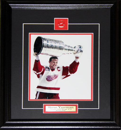 Steve Yzerman Detroit Red Wings Stanley Cup 8x10 Hockey Collector Frame